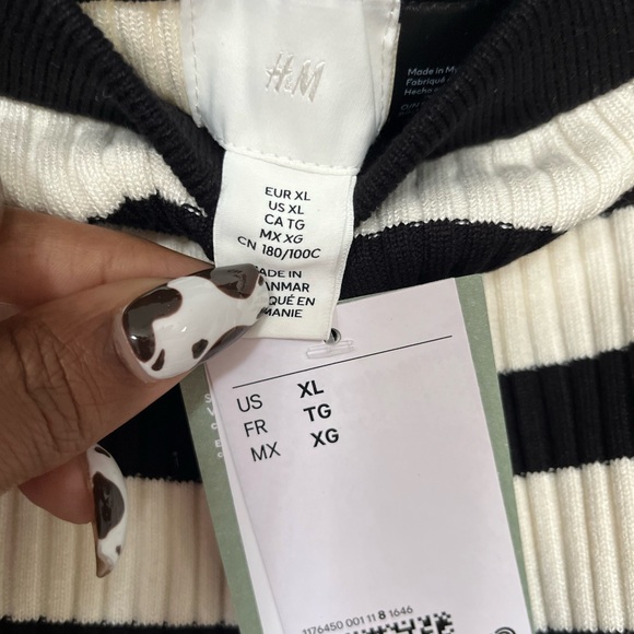 H&M Ribbed Skirt - Picture 2 of 3